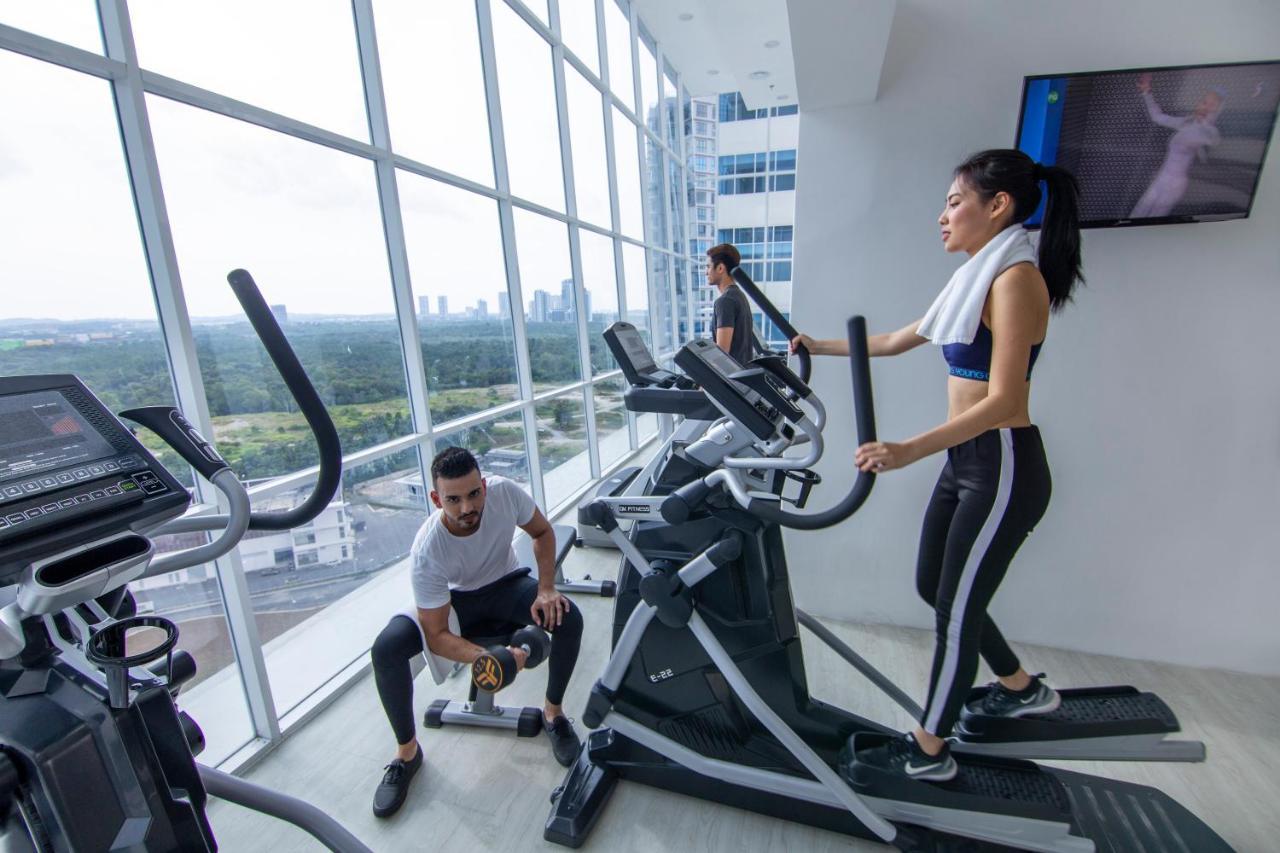 ホテル フレイザー プレイス プテリ ハーバー ヌサジャヤ エクステリア 写真 Elliptical cross trainer